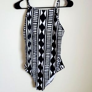 Old Navy One-Piece Swimsuit (XL)